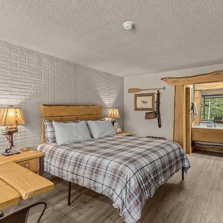 Stonegate Lodge King Bed, Wifi, 50In Tv, Fire Pit, Salt Water Pool Room # 310 Юрека Спрингс Екстериор снимка